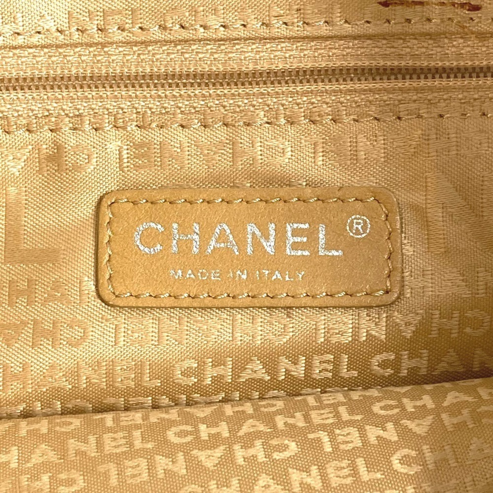 CHANEL Black Leather Love Shoulder Bag - Picture 11 of 16